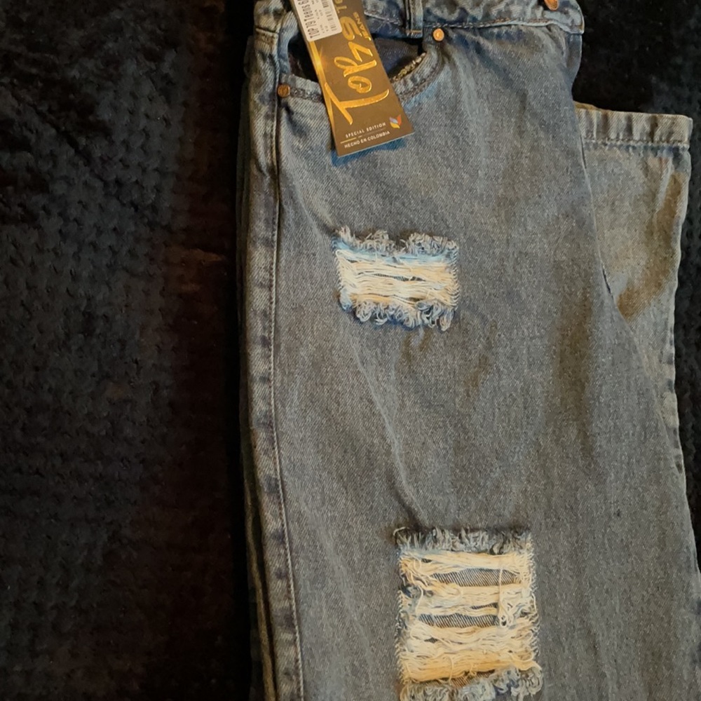 Color blue new jeans Colombia size 12 USA size 7